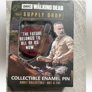 New The Walking‎ Dead Supply Drop Collectible Enamel Pin The Future Rick Grimes